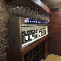 Vinos 8 Dispensador de vinos en Restaurante Don Candido